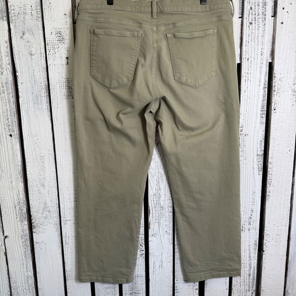 Banana Republic Girlfriend Jeans Women's 32 Green Khaki Premium Denim Relax fit - Picture 6 of 10